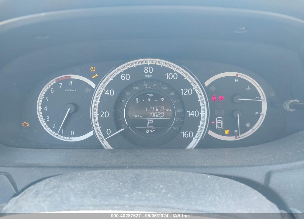 2013 HONDA ACCORD VIN: 1HGCR2F78DA000218