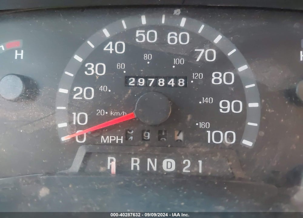 2002 FORD E-150 COMMERCIAL/RECREATIONAL VIN: 1FTRE14252HB16177