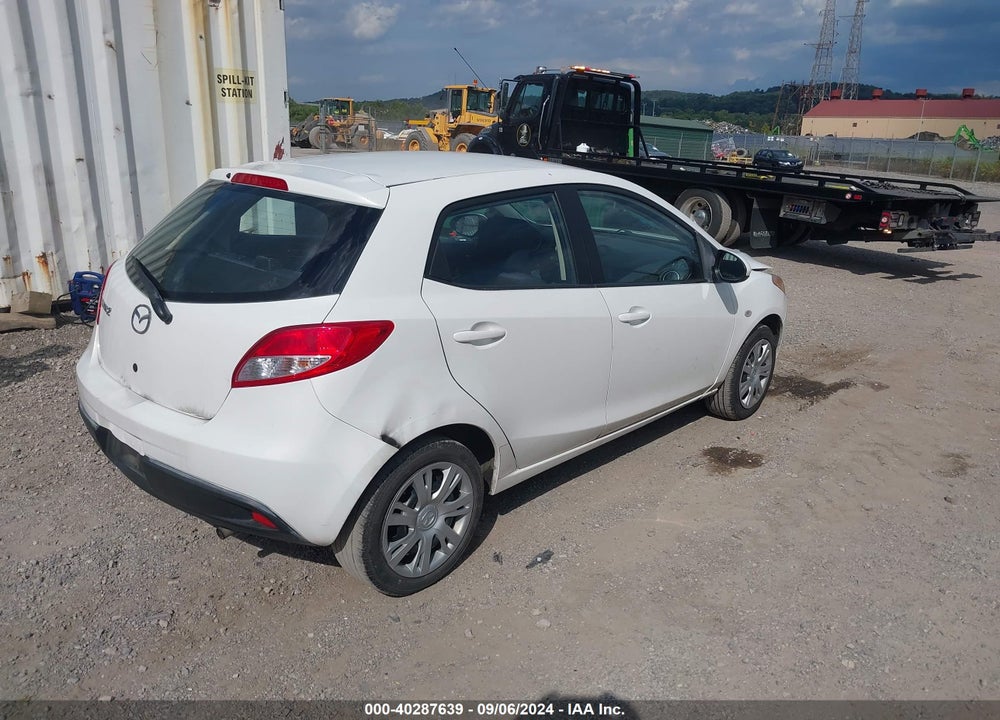 2011 MAZDA 2 SPORT VIN: JM1DE1HZ5B0130323