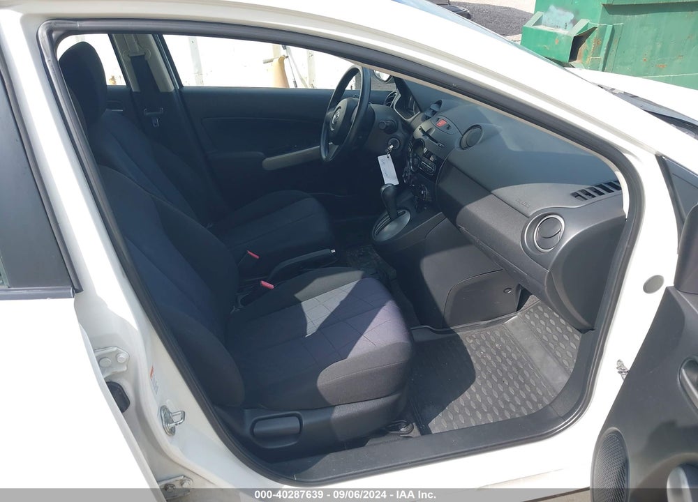 2011 MAZDA 2 SPORT VIN: JM1DE1HZ5B0130323