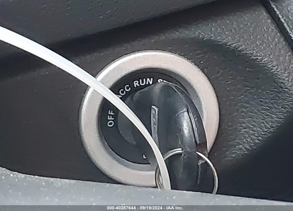 2016 RAM 1500 EXPRESS VIN: 3C6JR6AT6GG112174