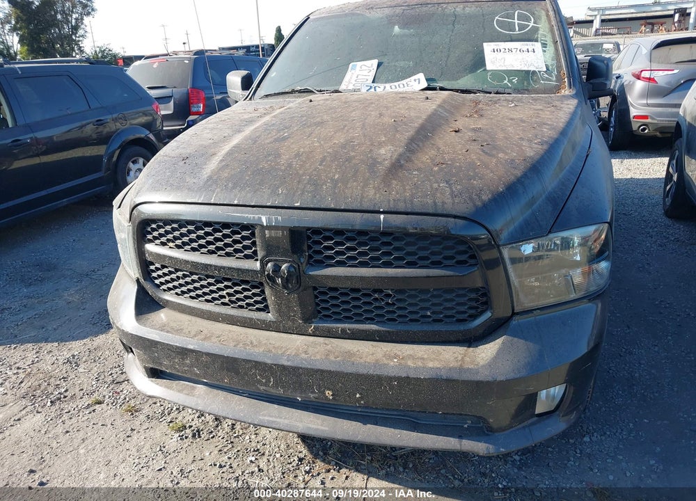 2016 RAM 1500 EXPRESS VIN: 3C6JR6AT6GG112174