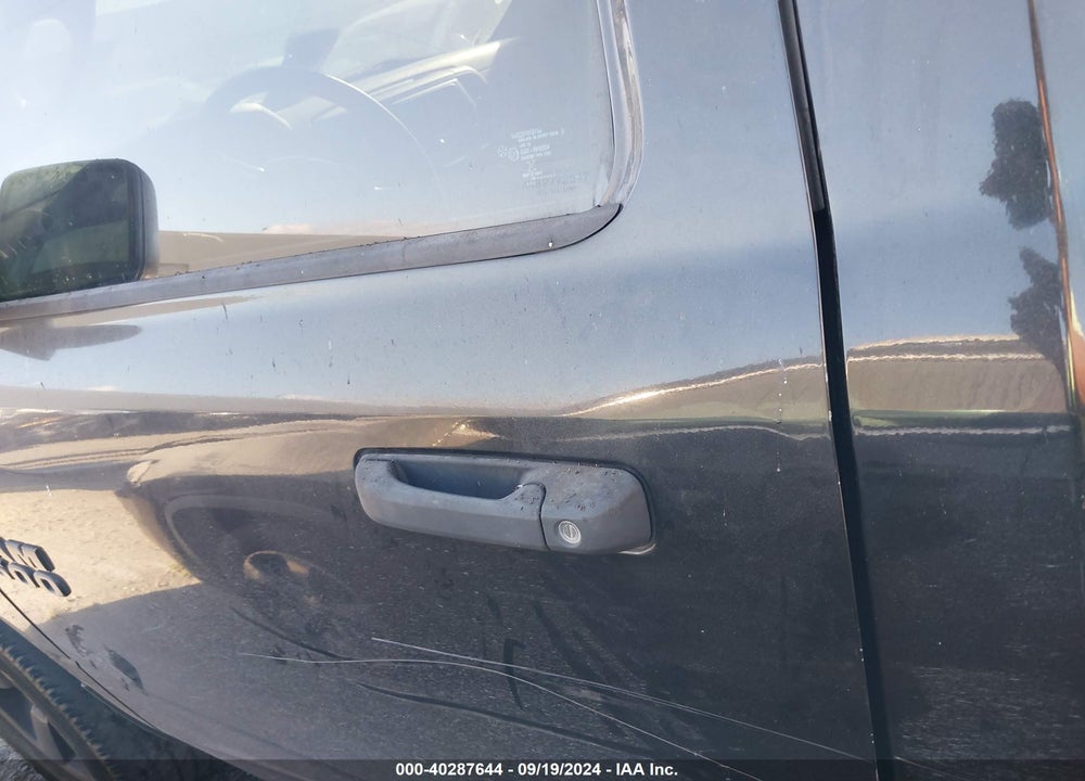 2016 RAM 1500 EXPRESS VIN: 3C6JR6AT6GG112174
