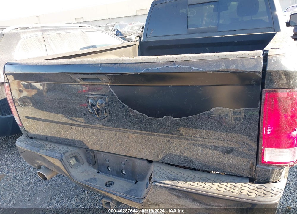 2016 RAM 1500 EXPRESS VIN: 3C6JR6AT6GG112174
