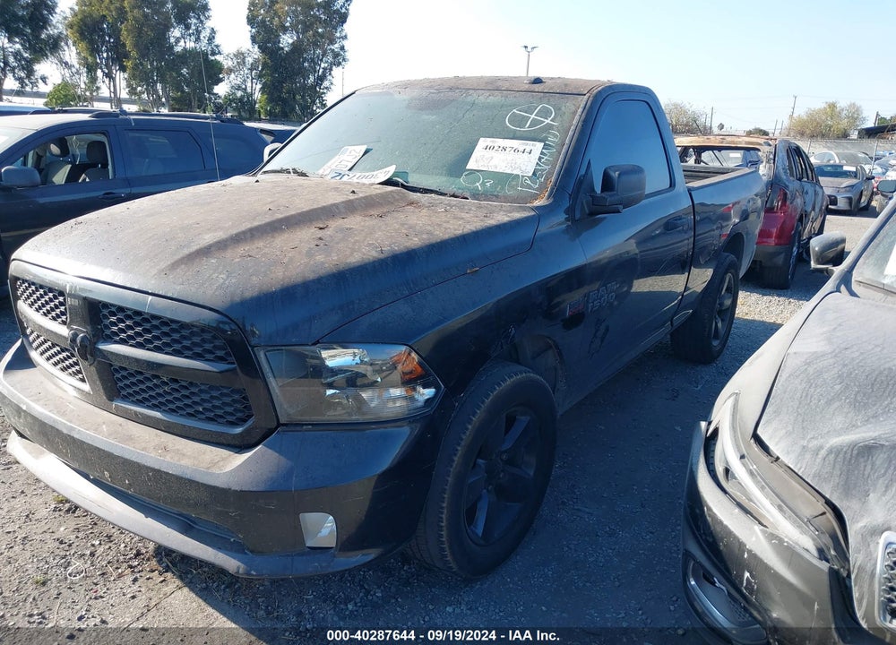 2016 RAM 1500 EXPRESS VIN: 3C6JR6AT6GG112174