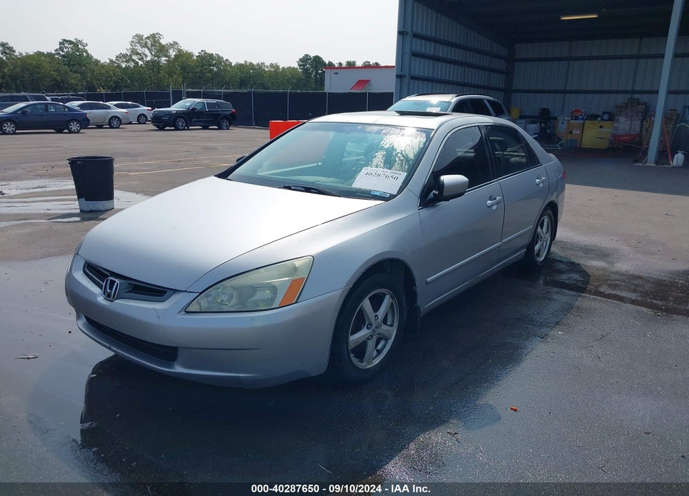 2004 HONDA ACCORD 2.4 EX VIN: JHMCM56824C006008