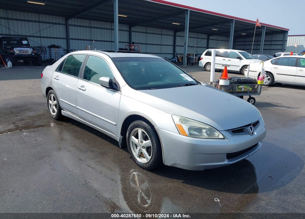 2004 HONDA ACCORD 2.4 EX VIN: JHMCM56824C006008