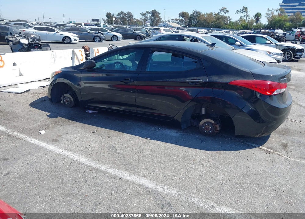 2013 HYUNDAI ELANTRA GLS VIN: KMHDH4AE1DU720767