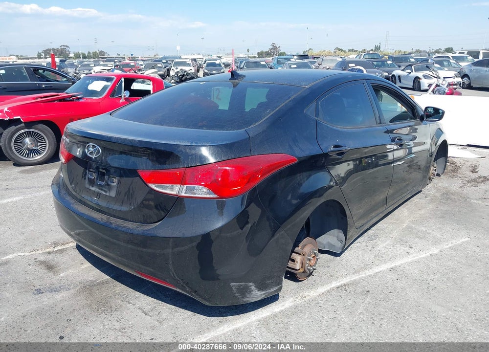 2013 HYUNDAI ELANTRA GLS VIN: KMHDH4AE1DU720767