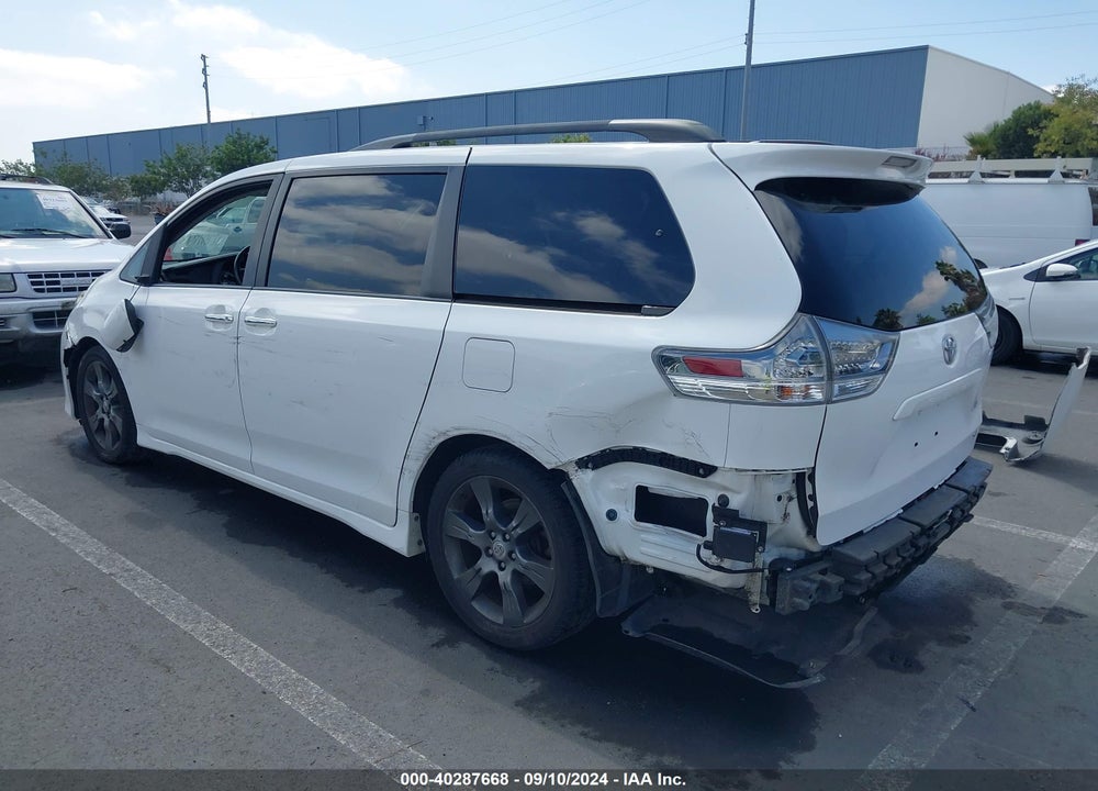 2015 TOYOTA SIENNA SE 8 PASSENGER VIN: 5TDXK3DC0FS597588