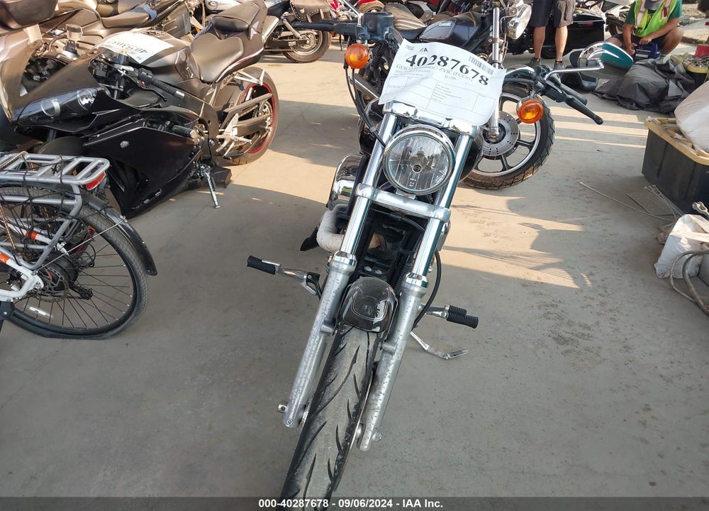 2010 HARLEY-DAVIDSON XL1200 C VIN: 1HD1CT312AC402344