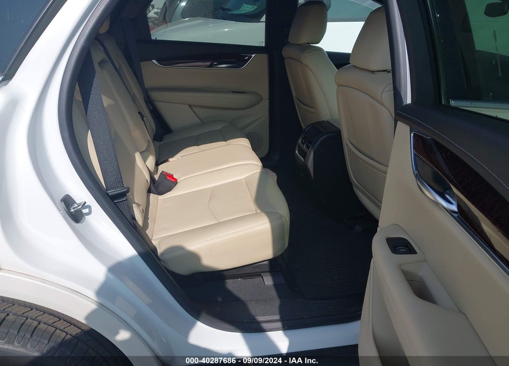2018 CADILLAC XT5 LUXURY VIN: 1GYKNCRS8JZ120927