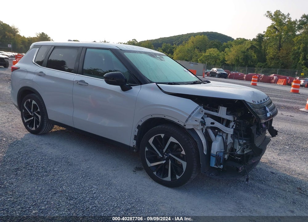 2022 MITSUBISHI OUTLANDER BLACK EDITION S-AWC/SE 2.5 S-AWC/SE LAUNCH EDITION S-AWC VIN: JA4J4UA82NZ014144