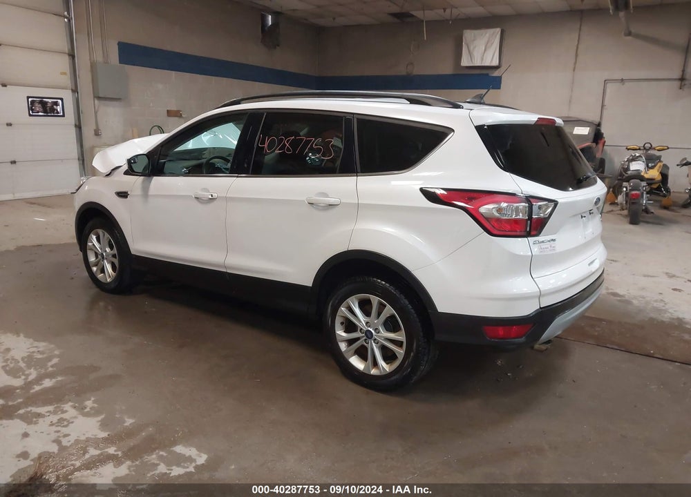 2018 FORD ESCAPE SE VIN: 1FMCU9GD6JUD32951