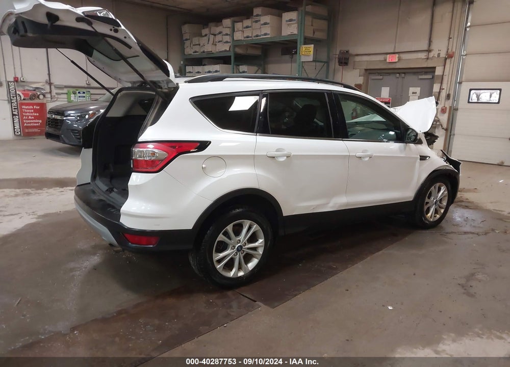 2018 FORD ESCAPE SE VIN: 1FMCU9GD6JUD32951