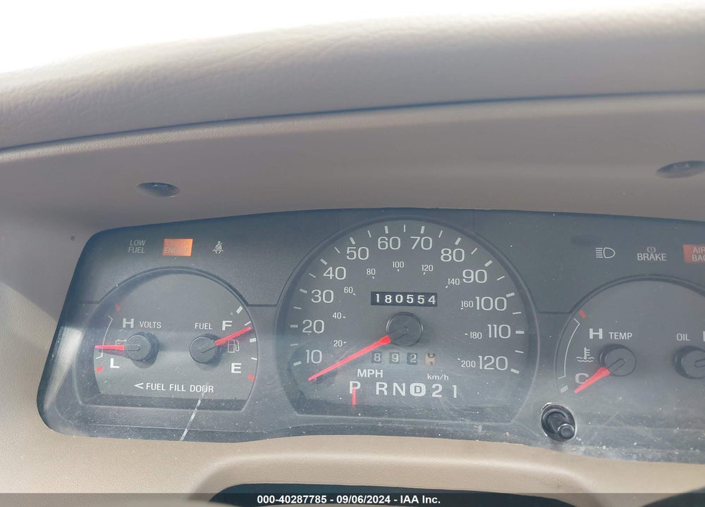 2004 MERCURY GRAND MARQUIS GS VIN: 2MEFM74W94X670271