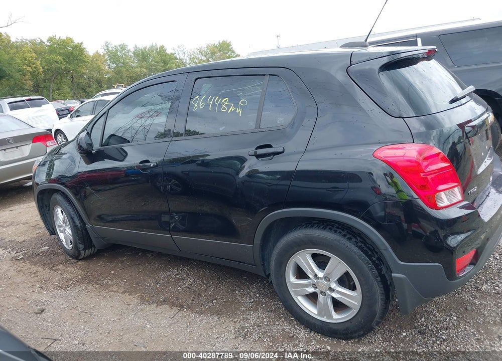 2019 CHEVROLET TRAX LS VIN: 3GNCJKSB5KL375156