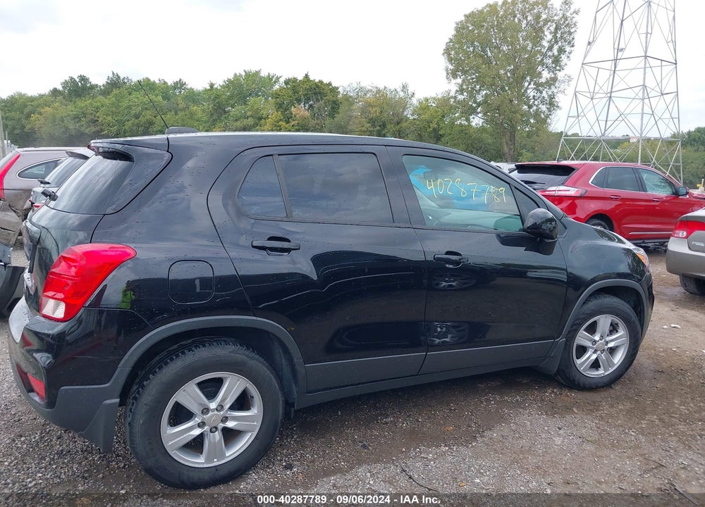 2019 CHEVROLET TRAX LS VIN: 3GNCJKSB5KL375156