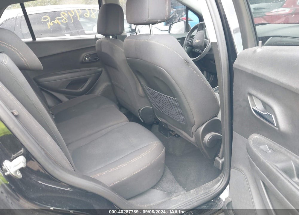 2019 CHEVROLET TRAX LS VIN: 3GNCJKSB5KL375156