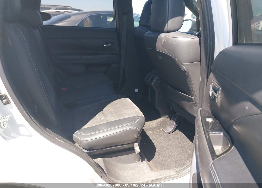 2019 MITSUBISHI OUTLANDER LE VIN: JA4AD3A36KZ055242