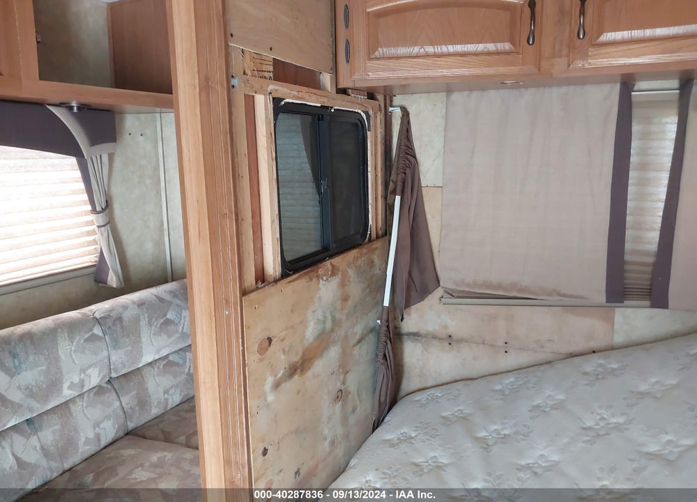 2009 COACHMEN OTHER VIN: 1TC3B437091302052