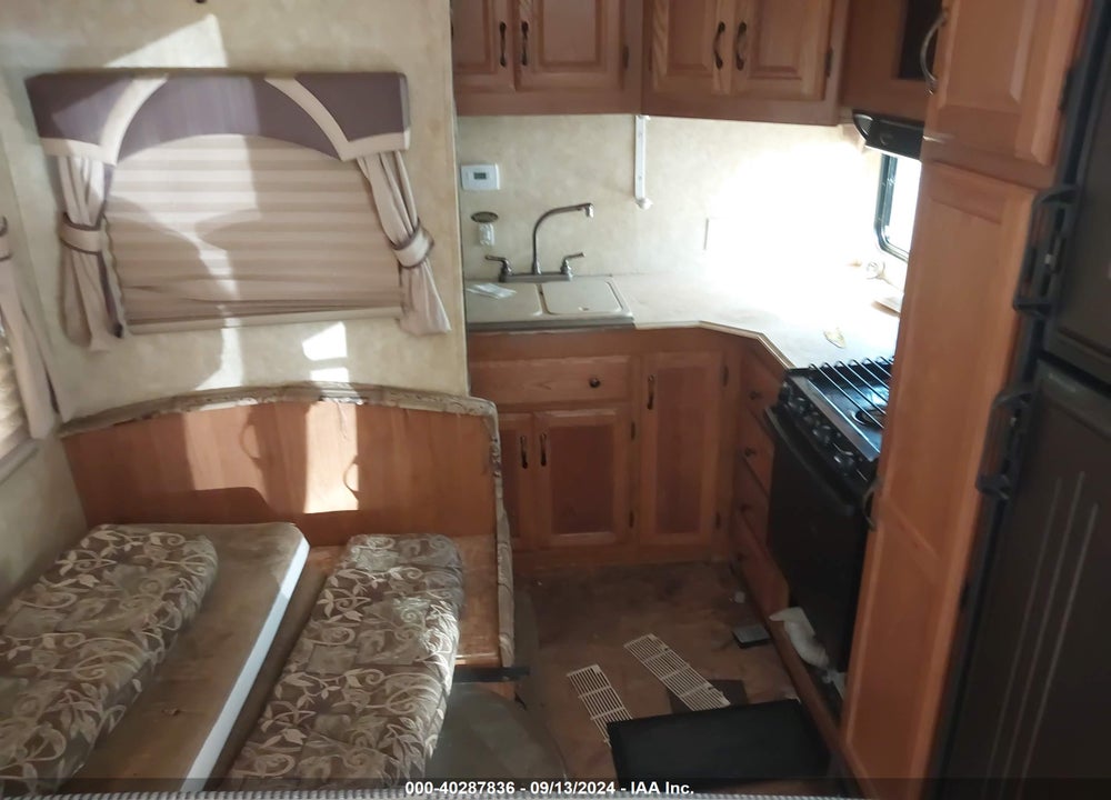 2009 COACHMEN OTHER VIN: 1TC3B437091302052