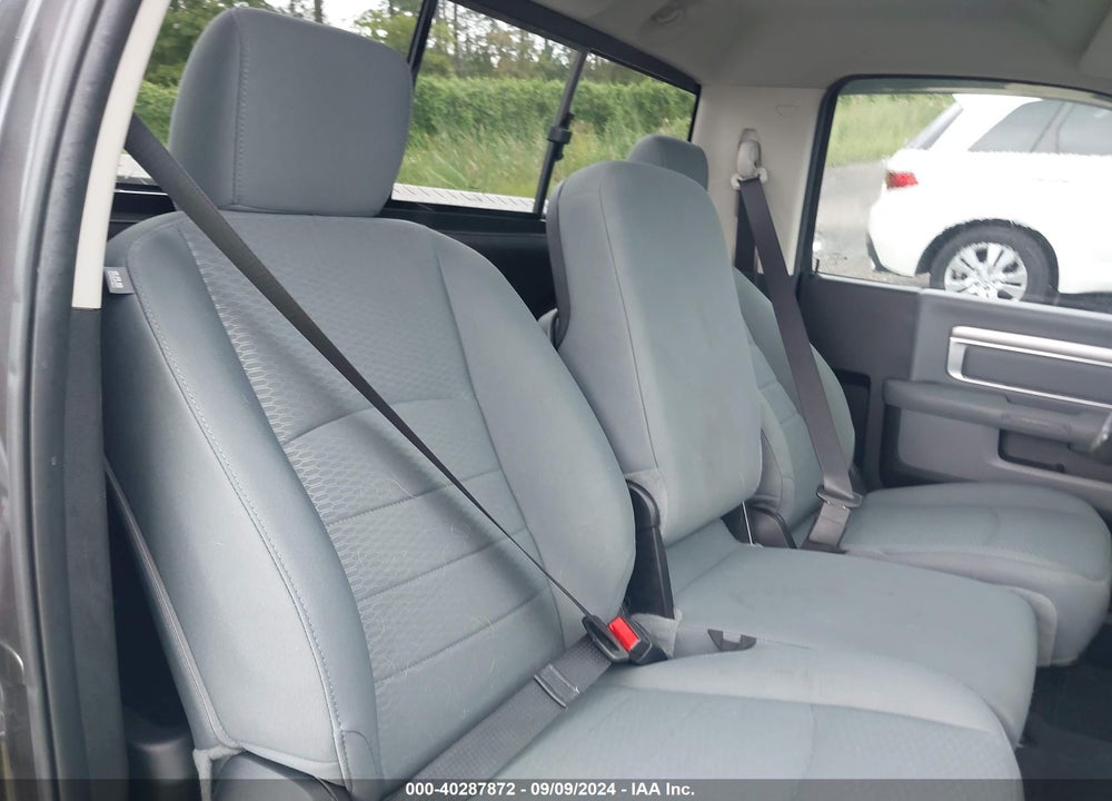 2019 RAM 1500 CLASSIC EXPRESS REGULAR CAB 4X2 6'4 BOX VIN: 3C6JR6AT1KG510241