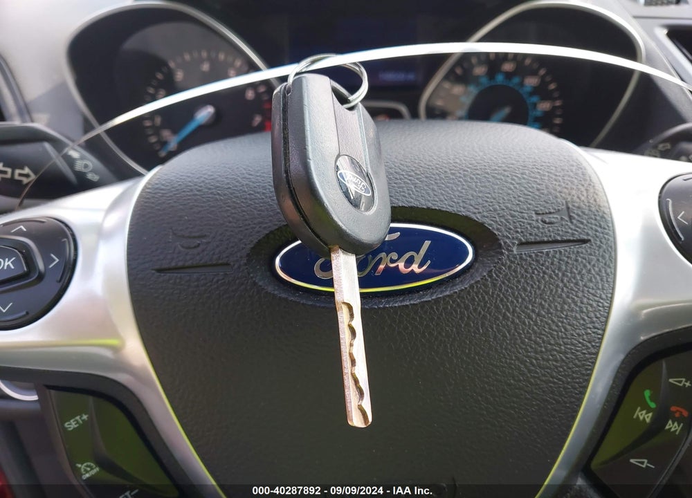 2014 FORD ESCAPE SE VIN: 1FMCU0GX1EUD22081