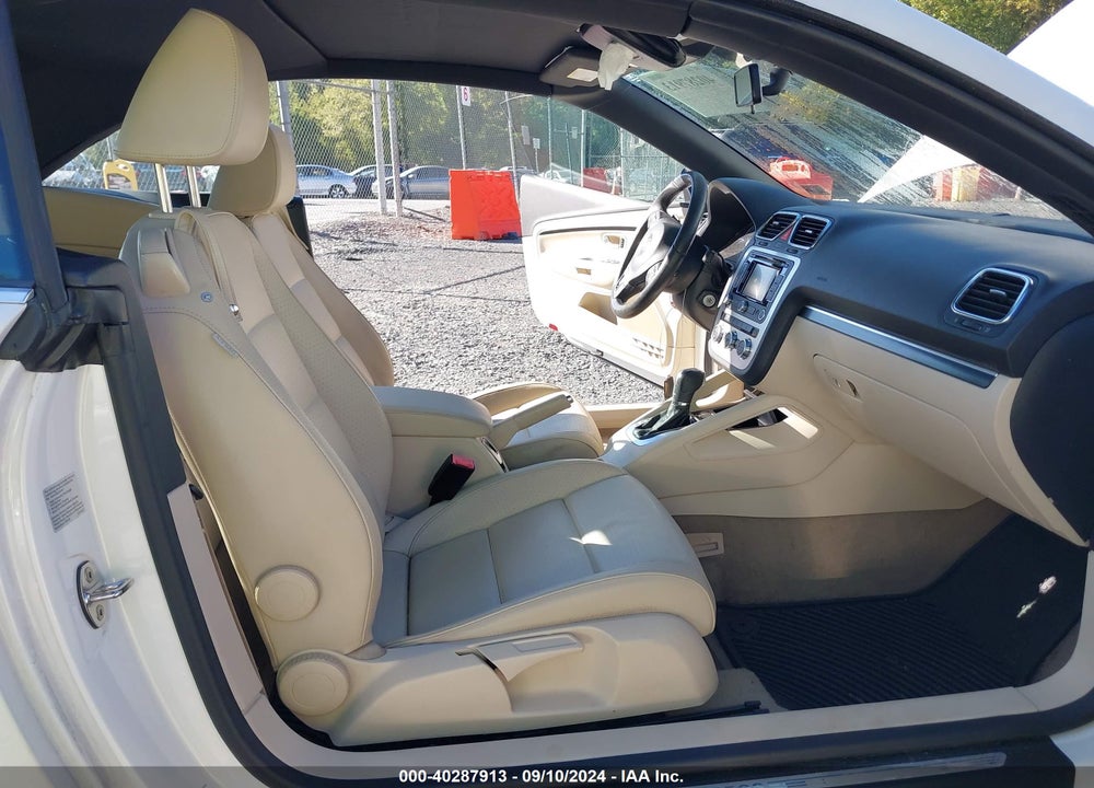 2014 VOLKSWAGEN EOS SPORT VIN: WVWBW8AH9EV002236