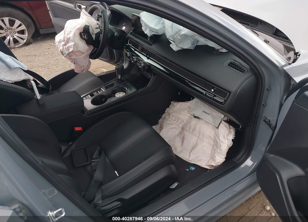 2025 HONDA CIVIC VIN: 2HGFE2F5XSH506560