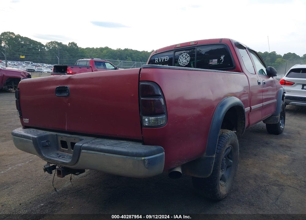 2002 TOYOTA TUNDRA LTD V8 VIN: 5TBBT48142S275447