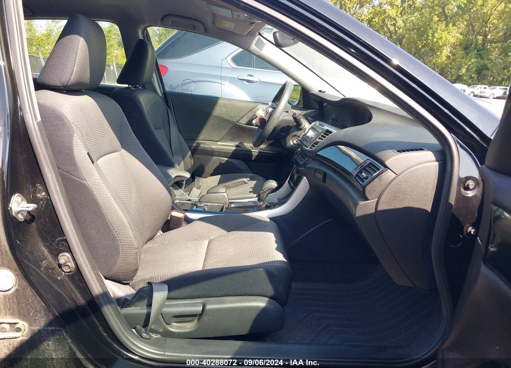 2016 HONDA ACCORD LX VIN: 1HGCR2F33GA104598