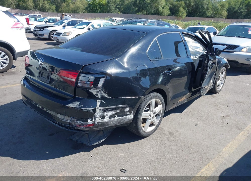 2017 VOLKSWAGEN JETTA 1.4T S VIN: 3VW2B7AJ7HM371164
