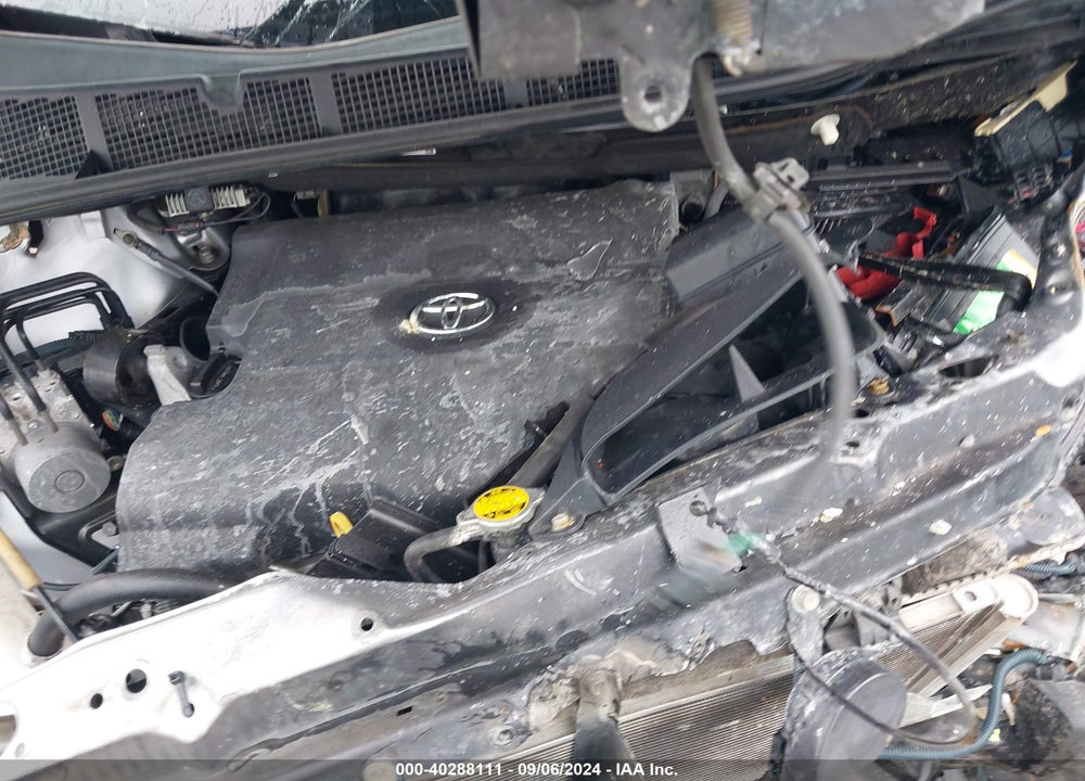 2011 TOYOTA SIENNA XLE V6 VIN: 5TDYK3DC8BS172537