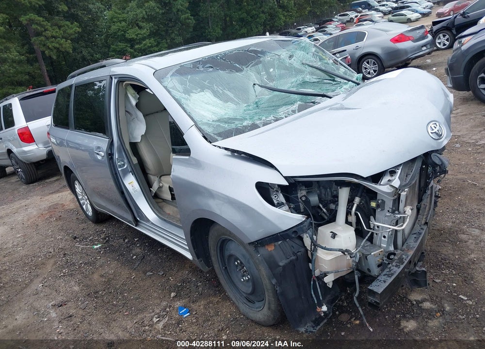 2011 TOYOTA SIENNA XLE V6 VIN: 5TDYK3DC8BS172537