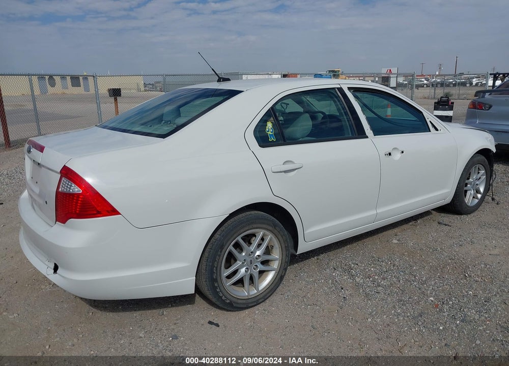 2012 FORD FUSION S VIN: 3FAHP0GA9CR380611