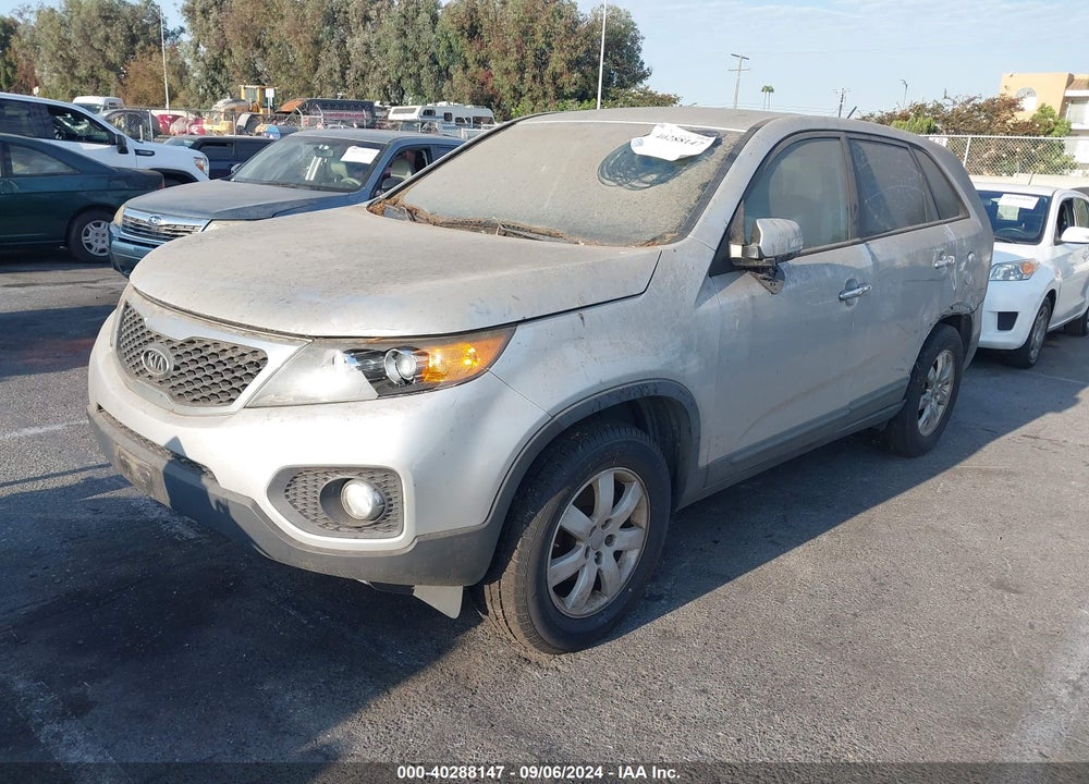 2013 KIA SORENTO LX VIN: 5XYKT4A19DG401643