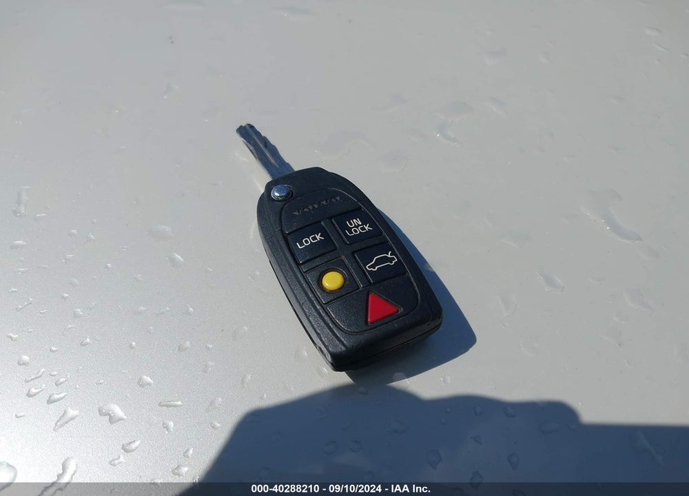 2005 VOLVO S80 T6 VIN: YV1TS911751401267