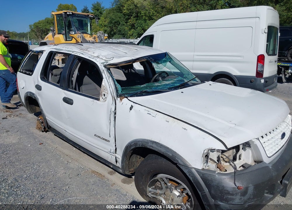 2002 FORD EXPLORER XLS VIN: 1FMZU72K52UD35541
