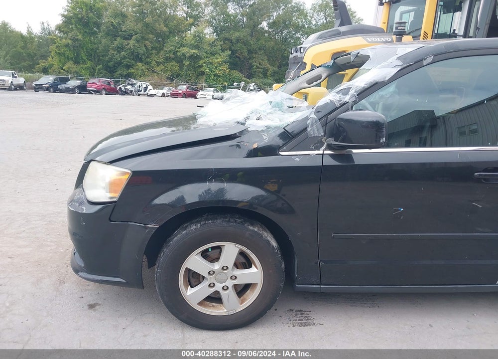 2012 DODGE GRAND CARAVAN VIN: 2C4RDGDG3CR110997