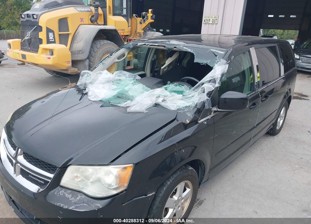 2012 DODGE GRAND CARAVAN VIN: 2C4RDGDG3CR110997