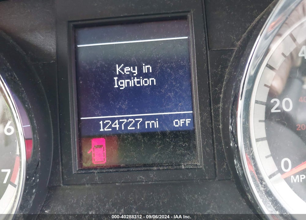 2012 DODGE GRAND CARAVAN VIN: 2C4RDGDG3CR110997
