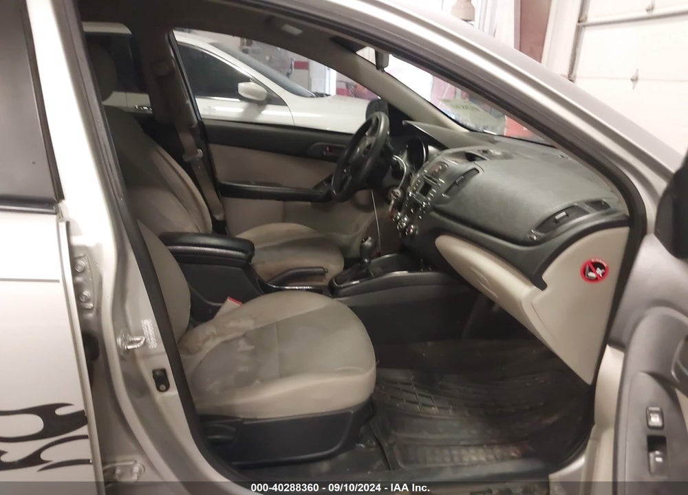2012 KIA FORTE EX VIN: KNAFU4A24C5630601