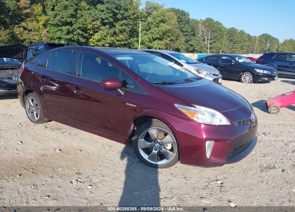 2013 TOYOTA PRIUS THREE SE VIN: JTDKN3DU5D5585790