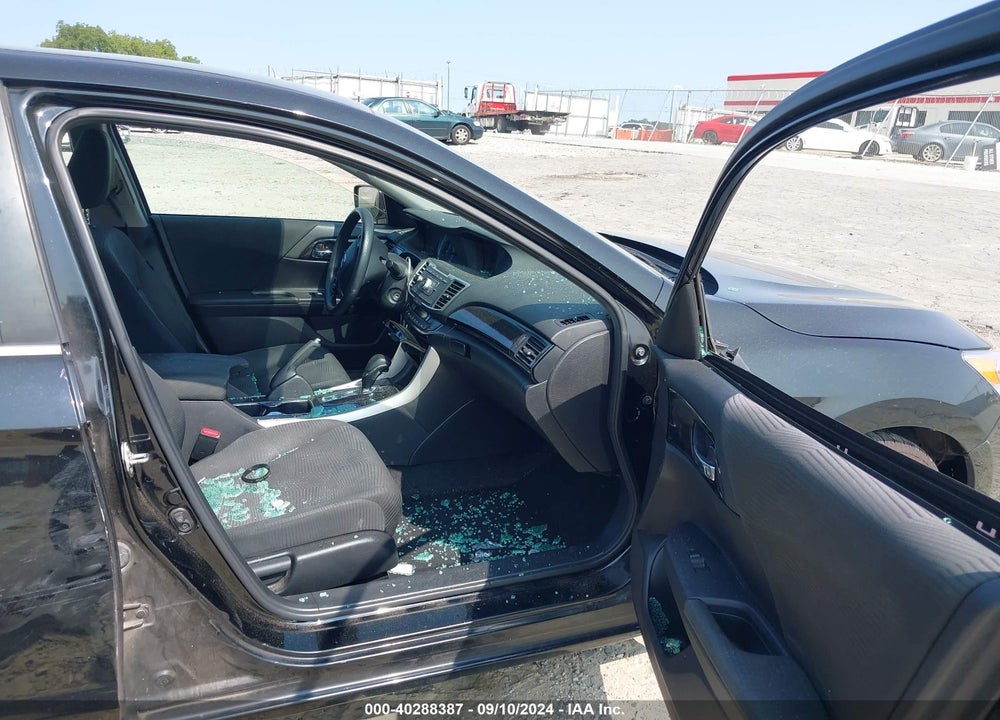 2017 HONDA ACCORD LX VIN: 1HGCR2F30HA074879