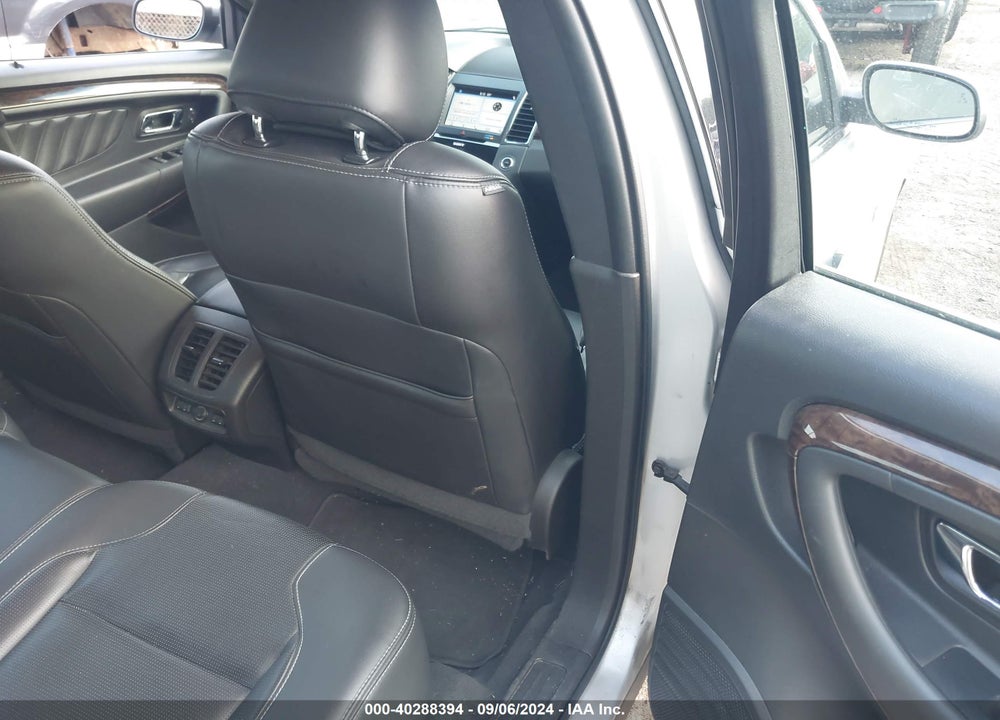 2019 FORD TAURUS LIMITED VIN: 1FAHP2F81KG101183