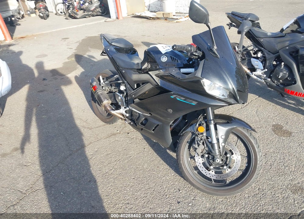 2022 YAMAHA YZFR3 A VIN: MH3RH18Y6NK008665
