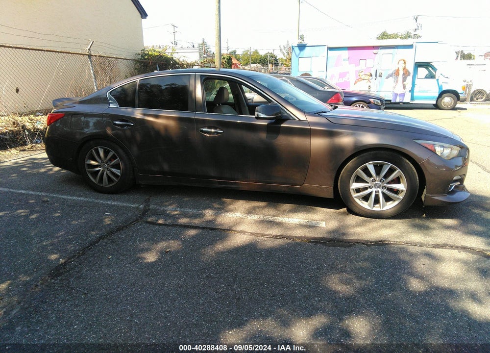 2017 INFINITI Q50 3.0T PREMIUM VIN: JN1EV7AR1HM840132