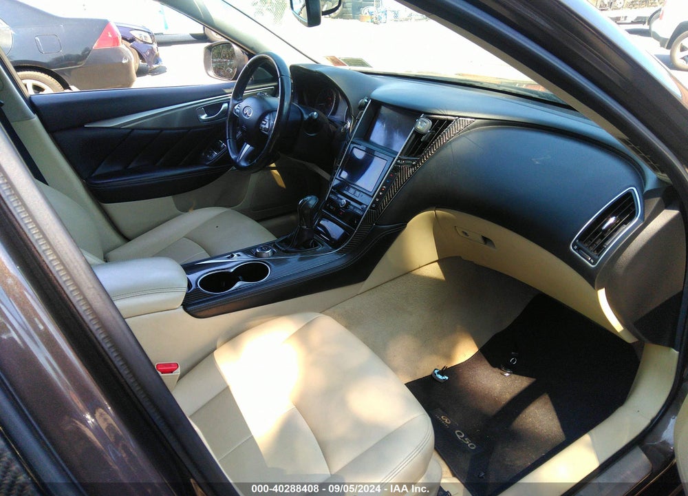 2017 INFINITI Q50 3.0T PREMIUM VIN: JN1EV7AR1HM840132