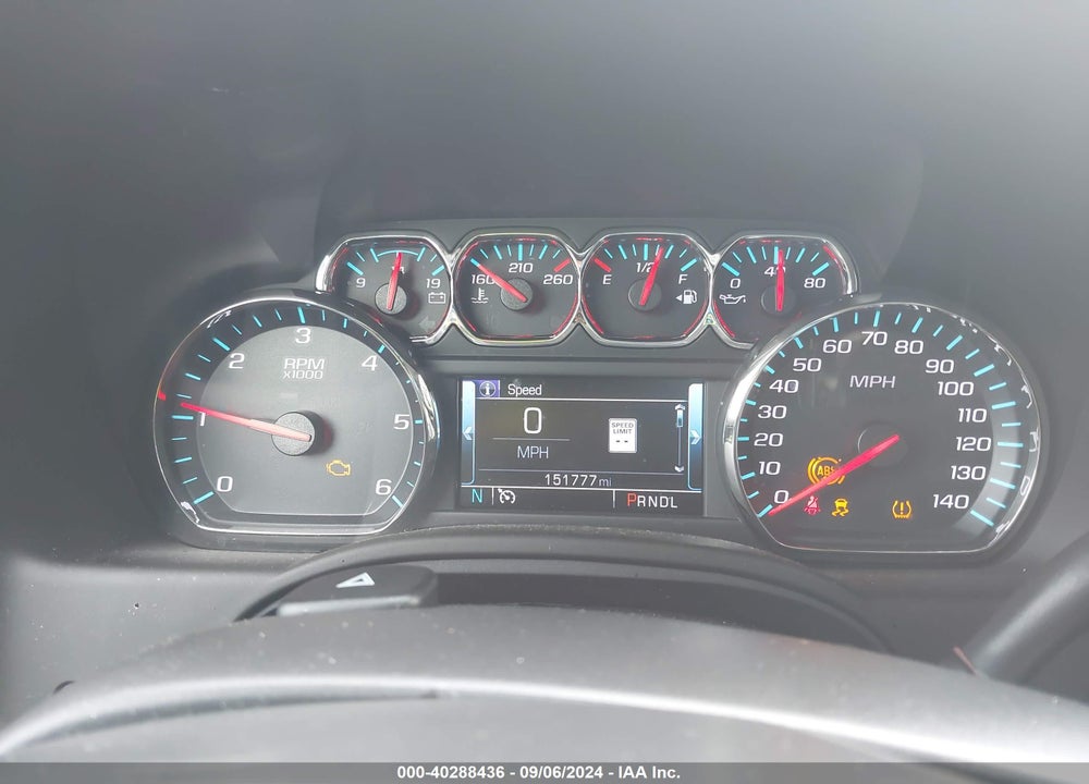 2018 CHEVROLET SUBURBAN LT VIN: 1GNSKHKC0JR361449